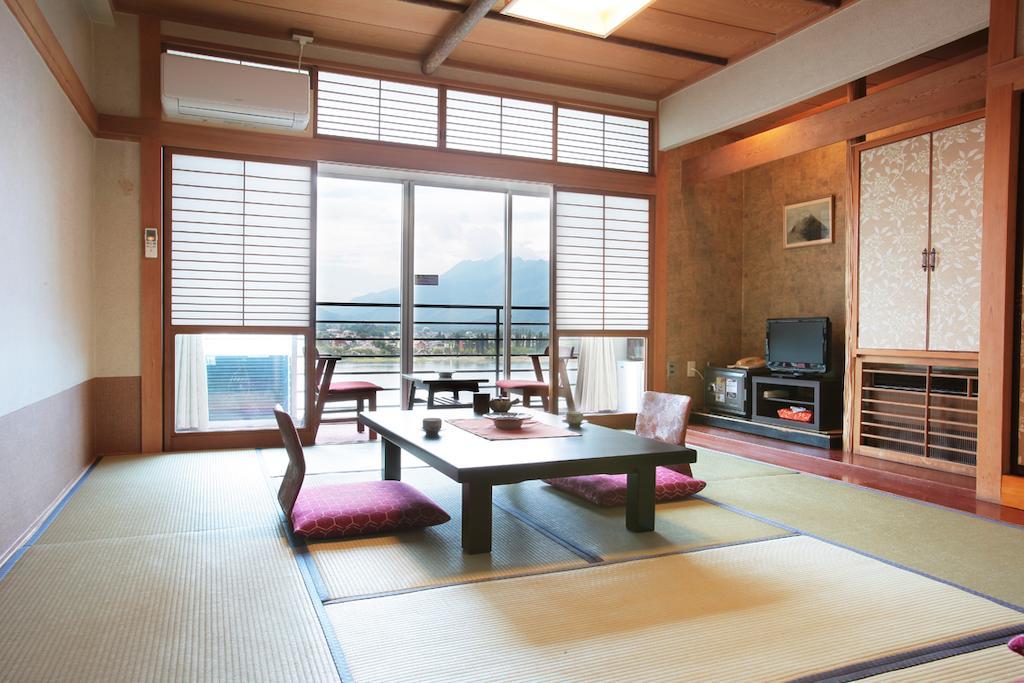 Kosuien Hotel Fujikawaguchiko Room photo